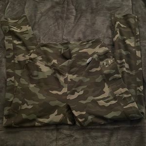 Pink Camo Women’s M High waist 7/8 ankle leggings